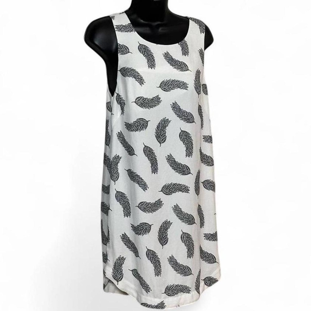 H&M Cream and black feather print sleeveless dress